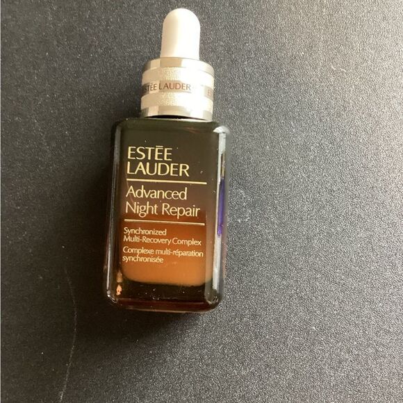 Estée Lauder - Nighttime Skin Care Set - Regular Size Bottles - Picture 8 of 8